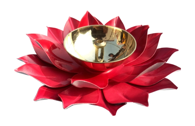 Brass Kamal Patta Akhand Diya for Pooja (Gold, 6 inches)