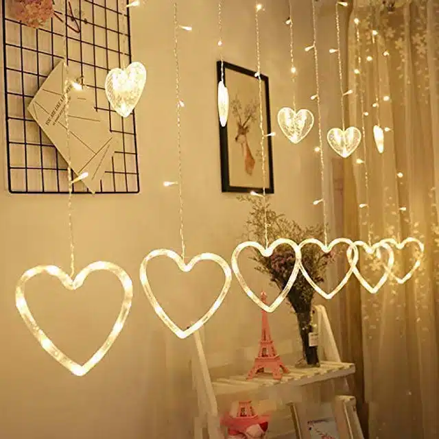 Plastic 130 LED Heart Shape String Lights (Yellow, 2.5 m)