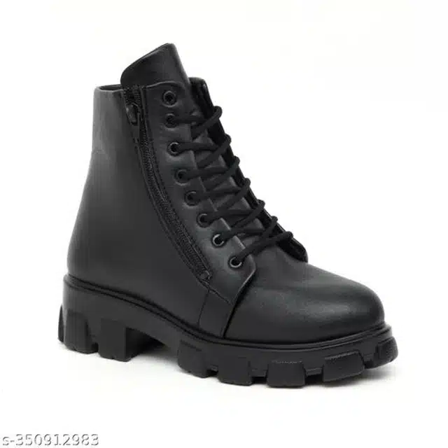 Boots for Women (Black, 4)
