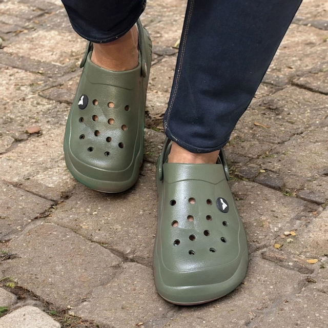 Clogs for Men (Bottle Green, 6)