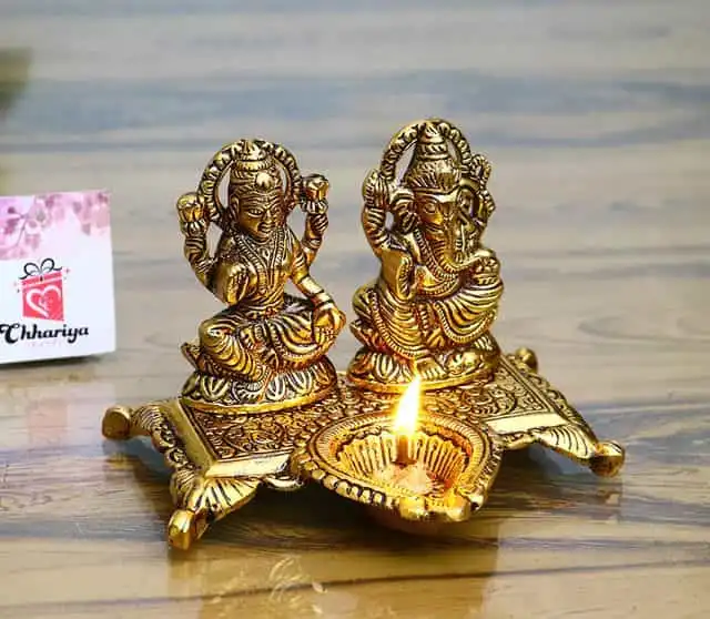 Lakshmi Ganesha Metal Diya Statue Idol (Gold, 20 X 15 X 10 cm)