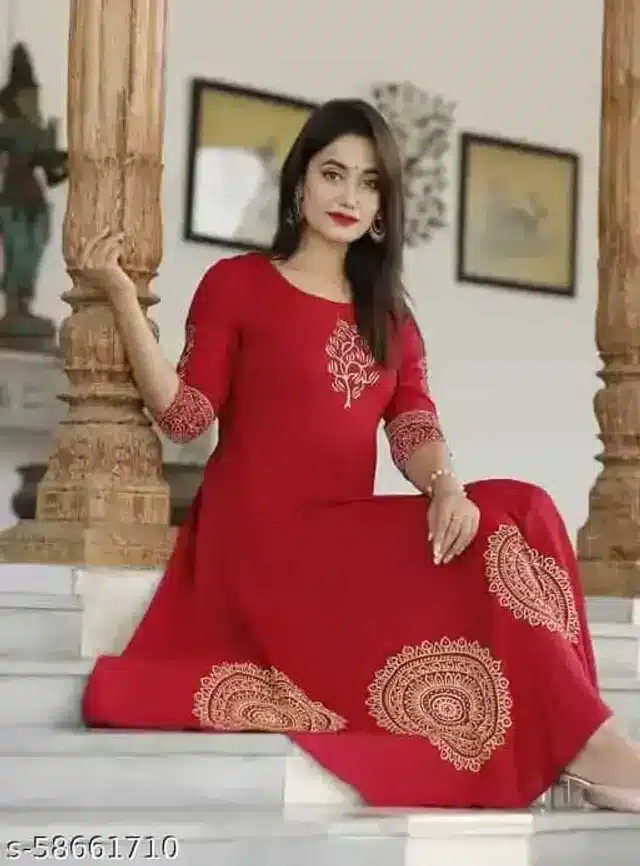 Aakarsha Pretty Kurtis