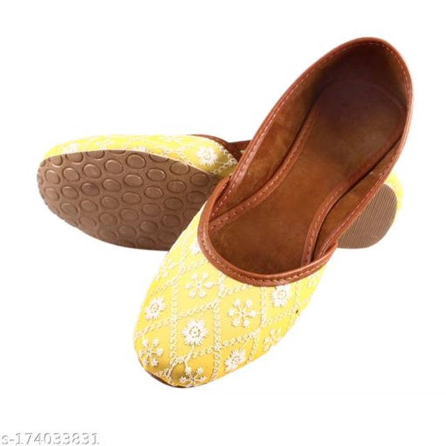 Juttis for Women (Yellow, 4)