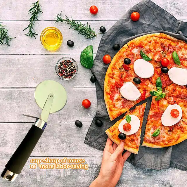 Stainless Steel Non-Slip Pizza Cutter (Multicolor)