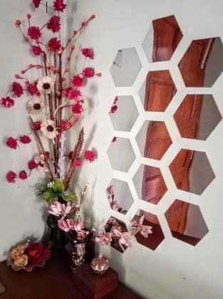 Hexagon Mirror Wall Stickers for Wall Bathroom Mirror Made of Plastic Flexible Mirror Silver Colour (Pack of 20)