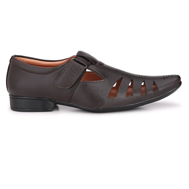 Sandals for Men (Brown, 6)